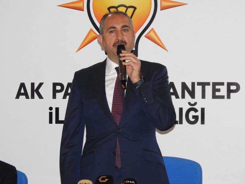 Adalet Eski Bakanı Abdulhamit Gül'den makam değerlendirmesi