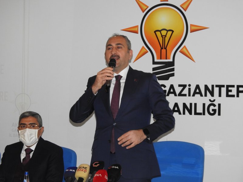 Adalet Eski Bakanı Abdulhamit Gül'den makam değerlendirmesi
