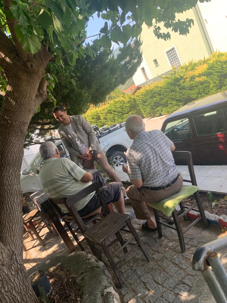 Karaburun Belediye Başkanlığı İçin Cumhuriyet Halk Partisi'nden Aday Adayı Kazım Yevimli Sahneye Çıktı.