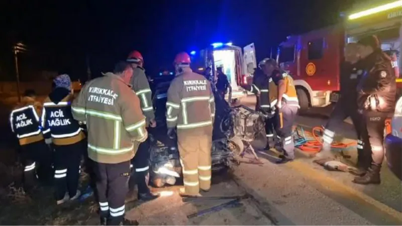 Kırıkkale'de kamyonet ile otomobil çarpıştı: 1 ölü 3 yaralı