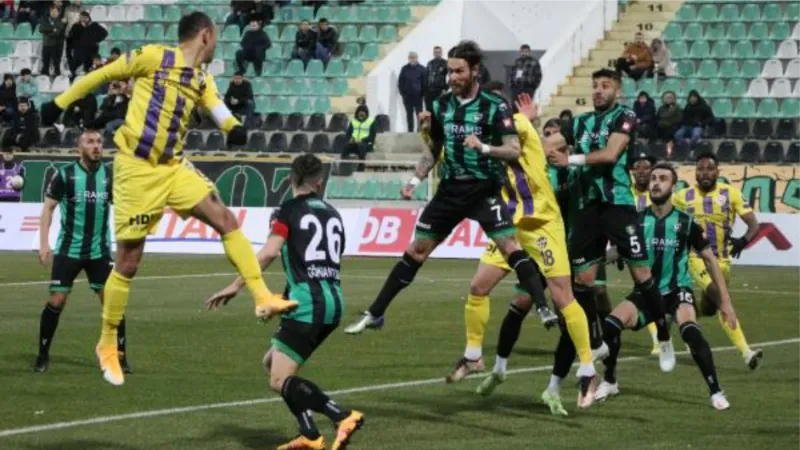 Denizlispor'a golcüsünden kötü haber