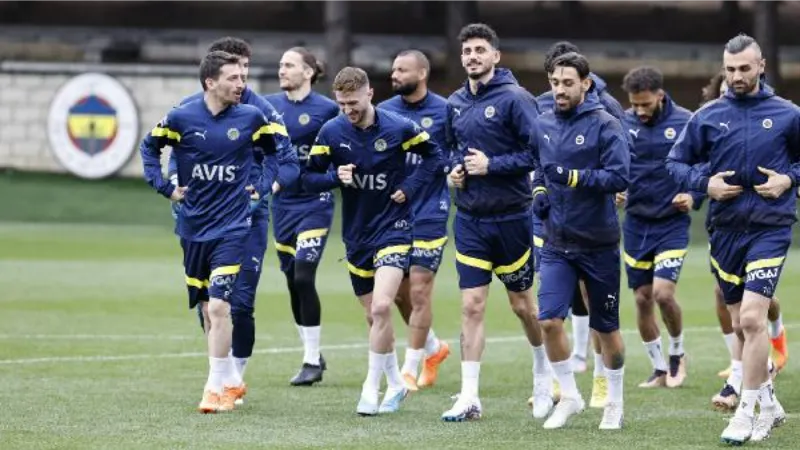 Fenerbahçe, Beşiktaş hazırlıklarını sürdürdü