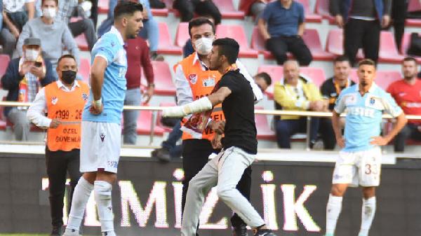 Bakasetas'ın üzerine yürüyen taraftara 10 ay hapis ve seyirden men cezası