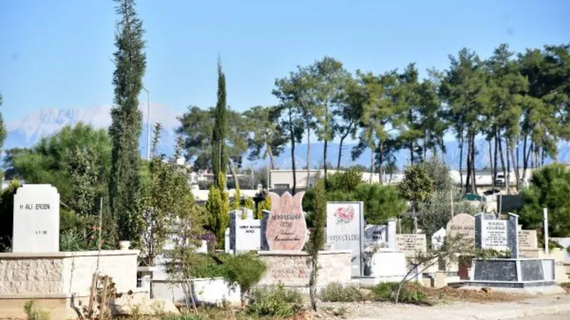 Antalya'da 'arsa değeri' yükselişi, aile mezarı fiyatına yansıdı