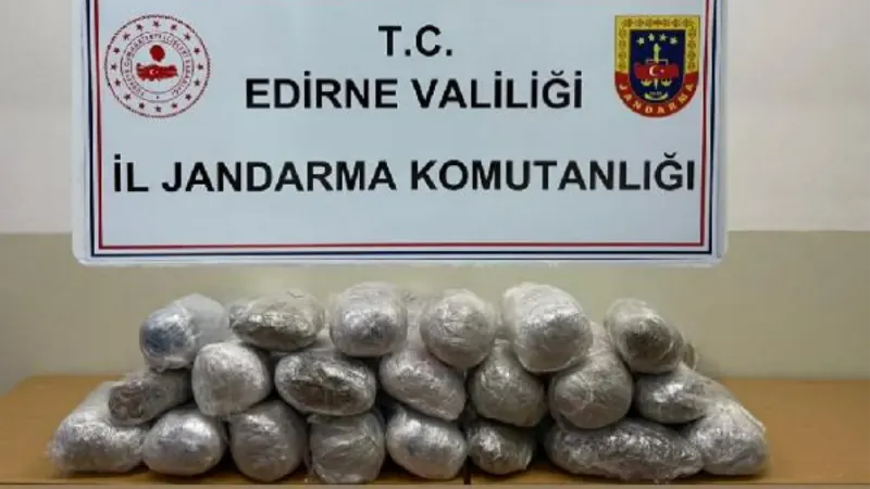 Edirne’de, Yunanistan’dan getirilen 55 kilo skunk ele geçirildi