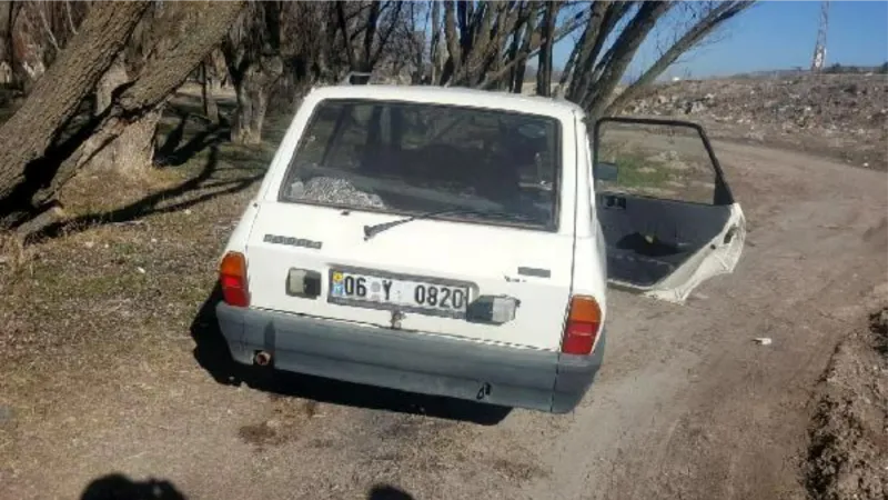 Araçta ölü bulunan 3 kişi, karbonmonoksitten zehirlenmiş