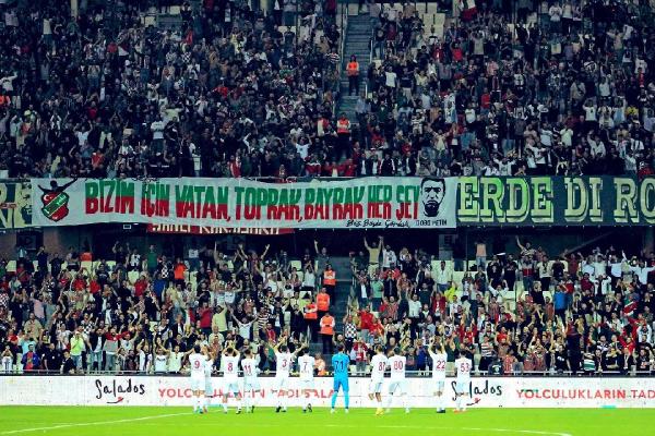 Karşıyaka ile Eskişehirspor arasında dostluk rüzgarı