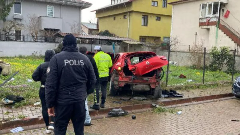 Polisten kaçan sürücü, otomobiliyle kaldırımdaki yayaya çarptı