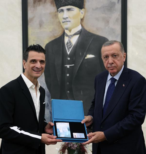 Cumhurbaşkanı Erdoğan'dan, Guidetti'ye 'Turkuaz kart'