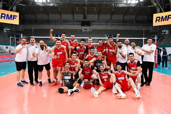 Voleybolda Matmeriçli'nin takımı Avrupa dördüncüsü