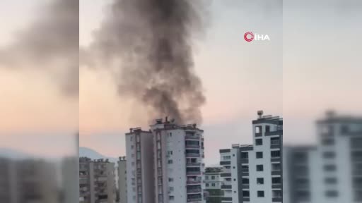 Adana’da 10 katlı binada yangın: Yaralı adam balkon demirini kırarak kurtuldu