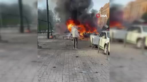 Kiev yine yangın yeri! Çok sayıda büyük patlama meydana geldi