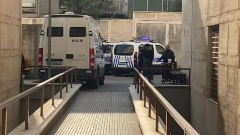 Feribotu kaçırdığı için bomba ihbarı yapan kişi serbest bırakıldı