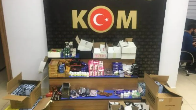 Edirne’de cinsel içerikli 1210 ürün ele geçirildi