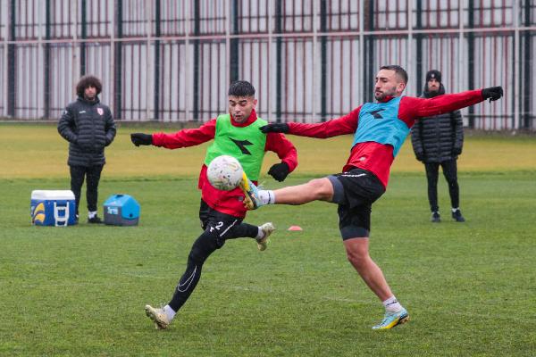 Samsunspor lige verilen arada hazırlıklarını sürdürüyor