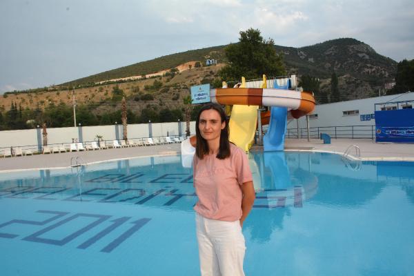 Boğulma tehlikesi geçirip, kalbi duran Irmak'ı cankurtaran Buse hayata döndürdü (2)