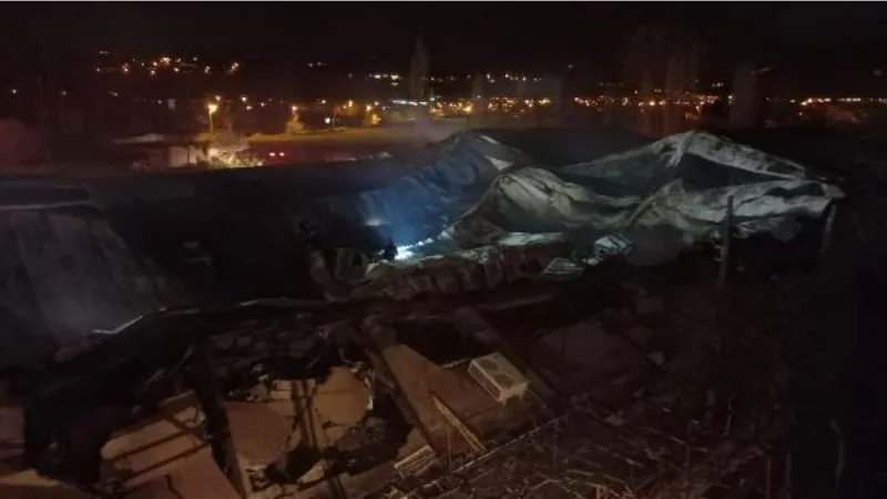 Kayseri'de, plastik ambalaj fabrikasında çıkan yangın korkuttu