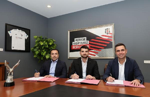 Beşiktaş, Ersin Destanoğlu'nun sözleşmesini uzattı