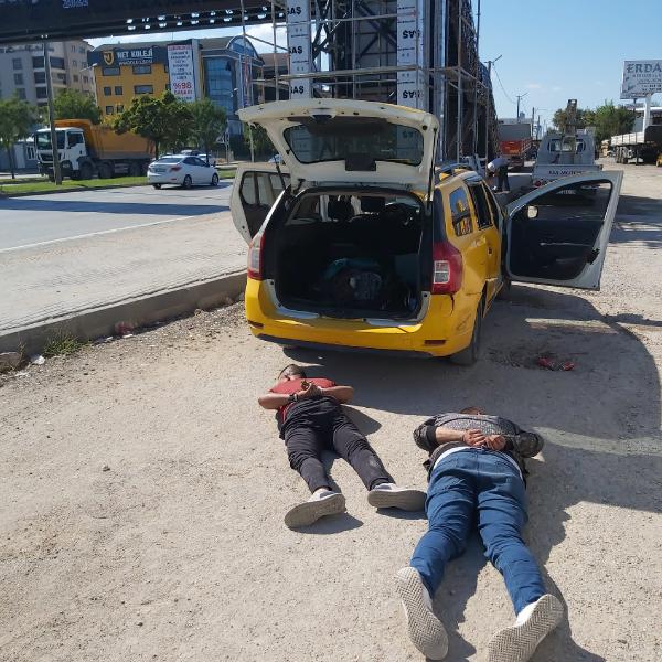 Kameraların görüntülediği trafodan kablo hırsızlığı şüphelileri yakalandı