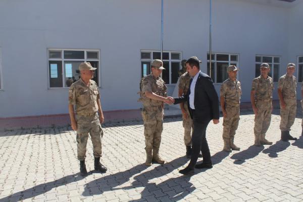 Tunceli Valiliği'nden, il başkanının karakol ziyaretindeki karşılamaya inceleme(2)