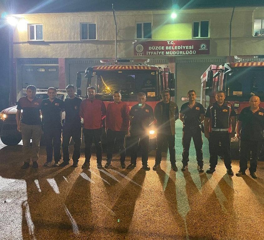 Datça’da ki yangına Düzce’den müdahale ekibi