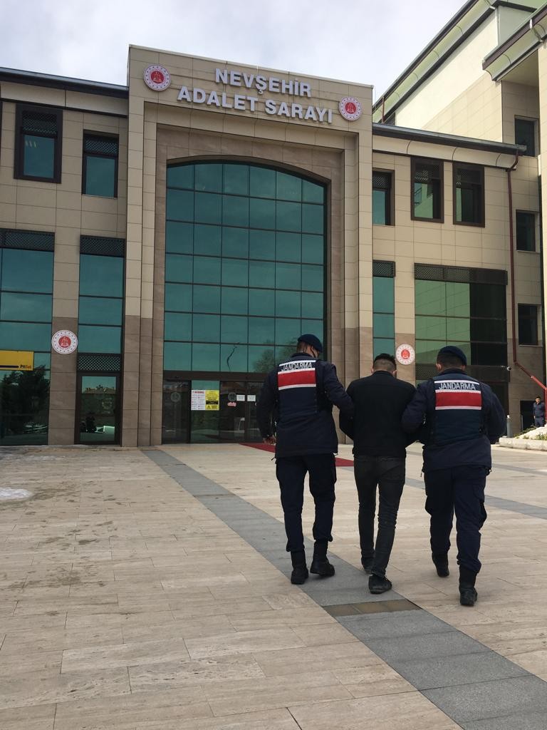 Aranan  şahıs tutuklandı