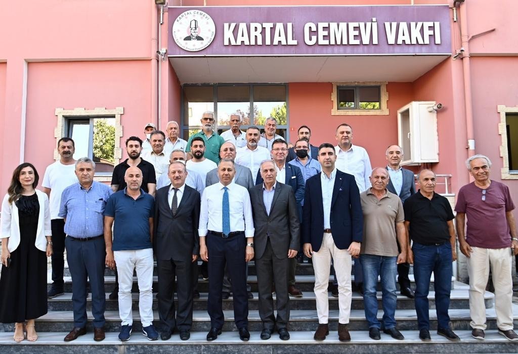 İstanbul Valisi Ali Yerlikaya Cemevlerini ziyaret etti