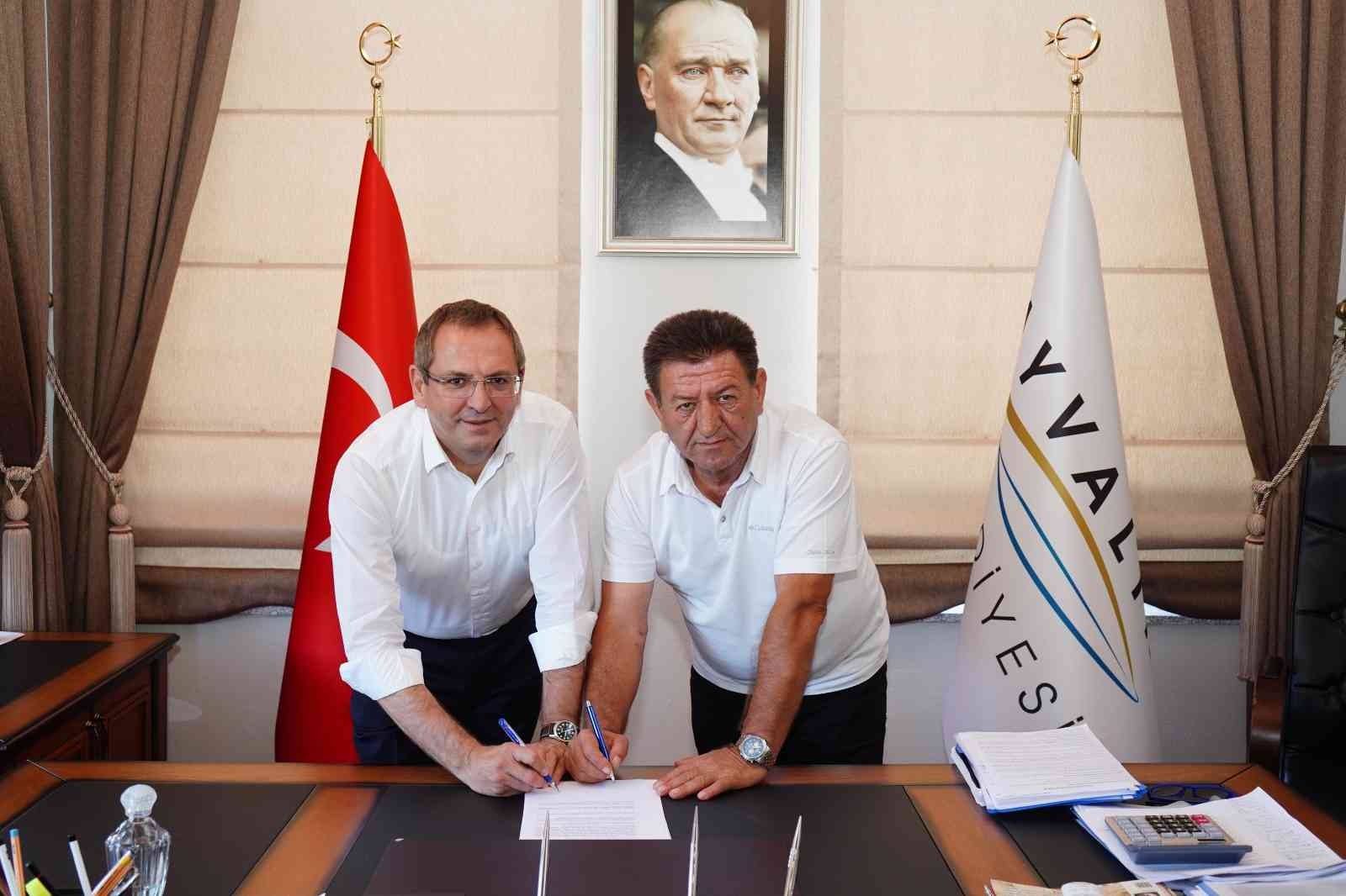 Ayvalık Belediyesi’nden kadrolu işçilere ek protokol