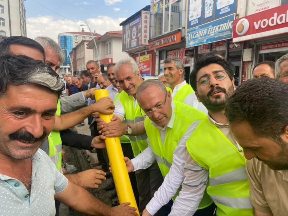 Eleşkirt’te doğalgaz sevinci