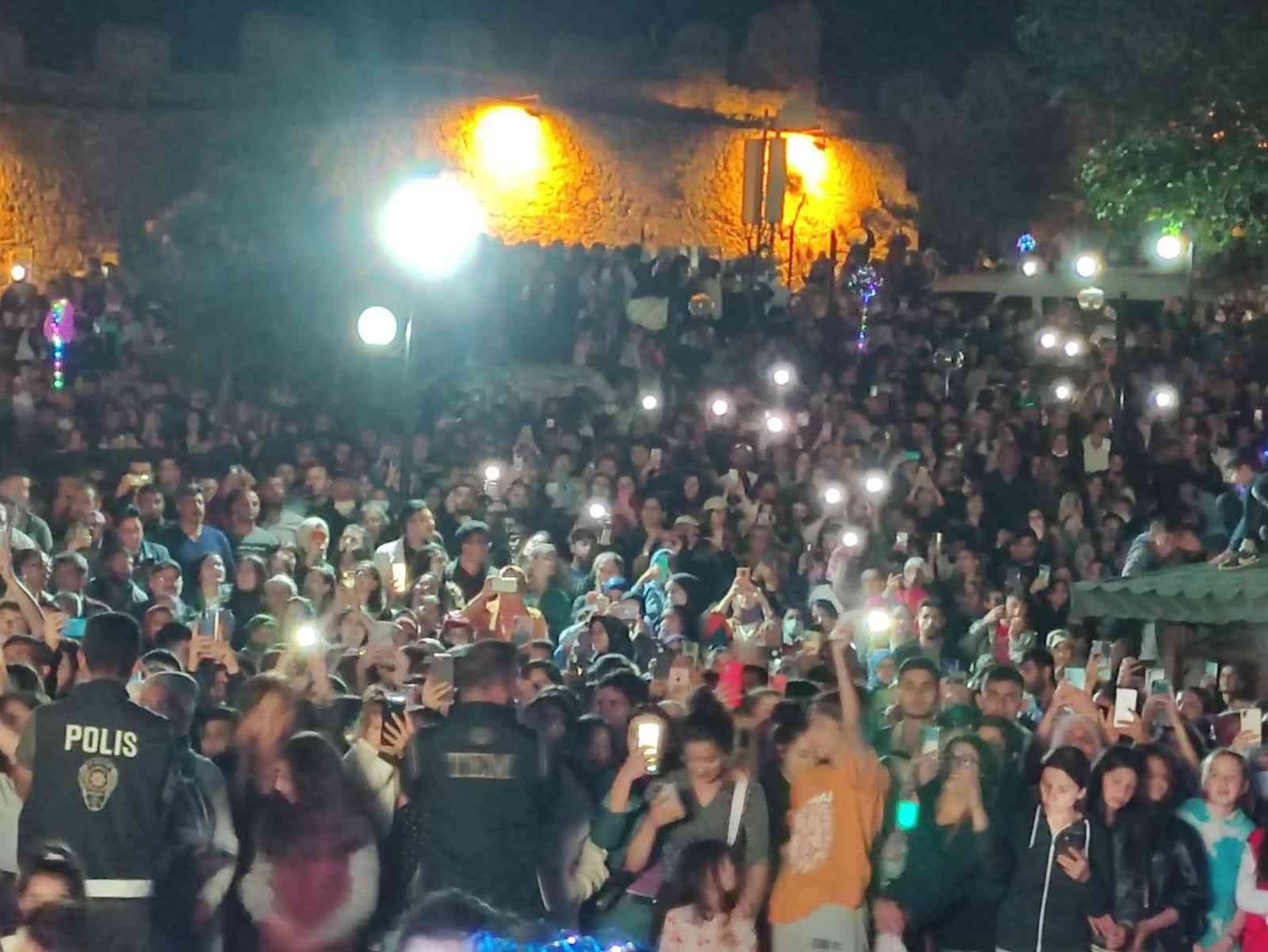 "Ardahan 19’uncu Ulusal Kültür ve Bal Festivali" konserle sona erdi