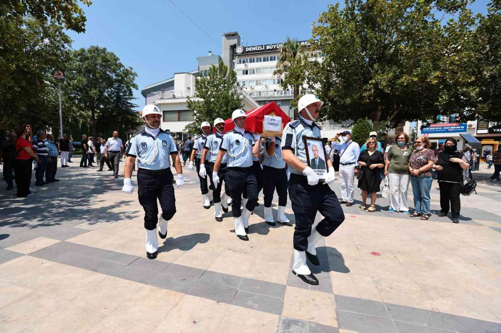 Denizli’nin eski Başkanı Tıkıroğlu son yolculuğuna uğurlandı