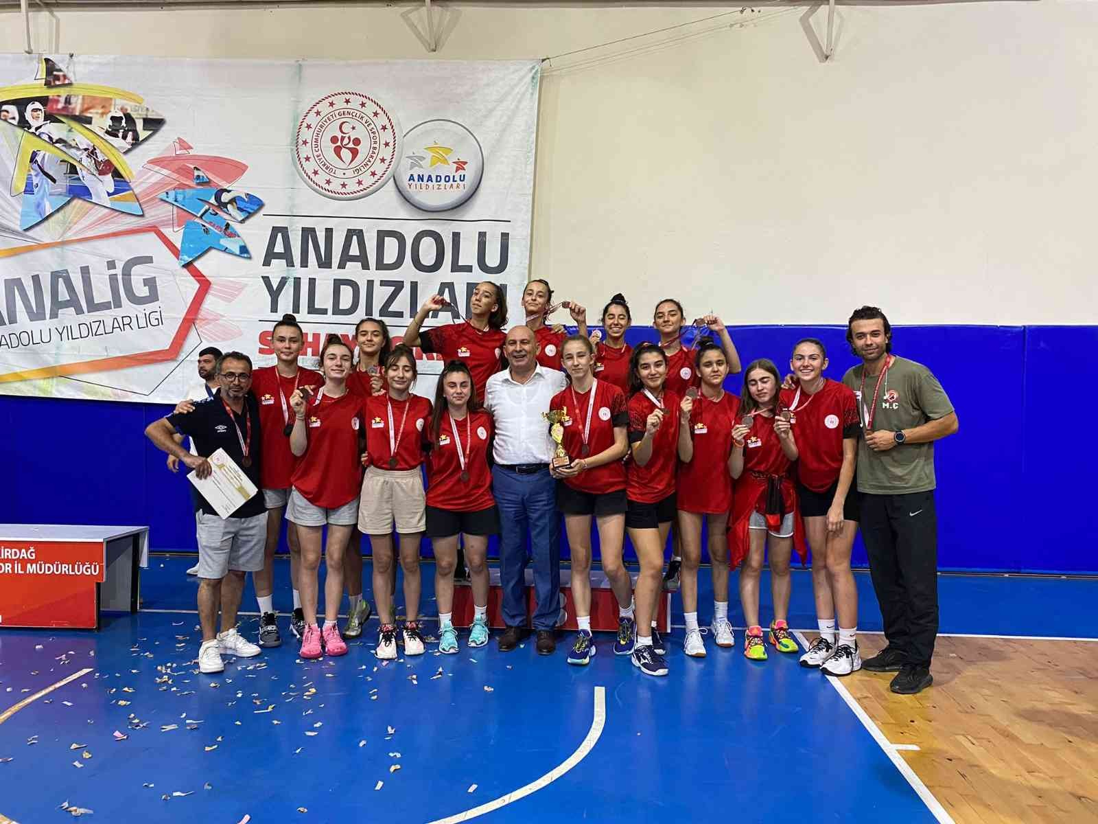 Genç Sultanlar, Türkiye üçüncüsü oldu