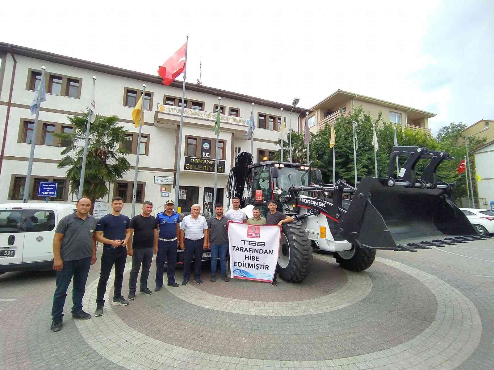 Türkiye Belediyeler Birliği’nden hibe iş makinası