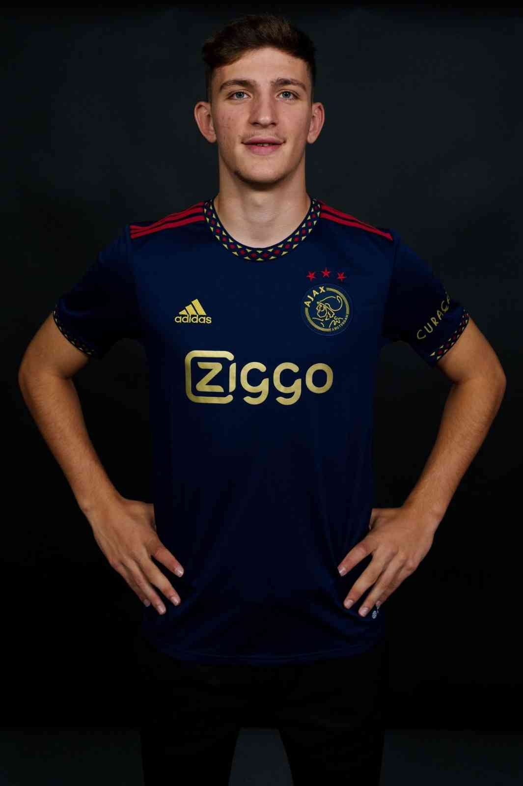 Ahmetcan Kaplan resmen Ajax’da