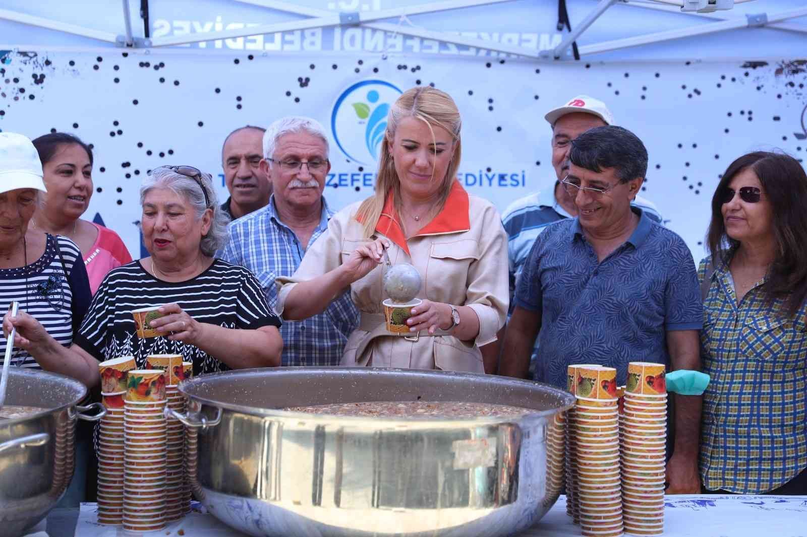 Merkezefendi Belediyesi’nden aşure hayrı