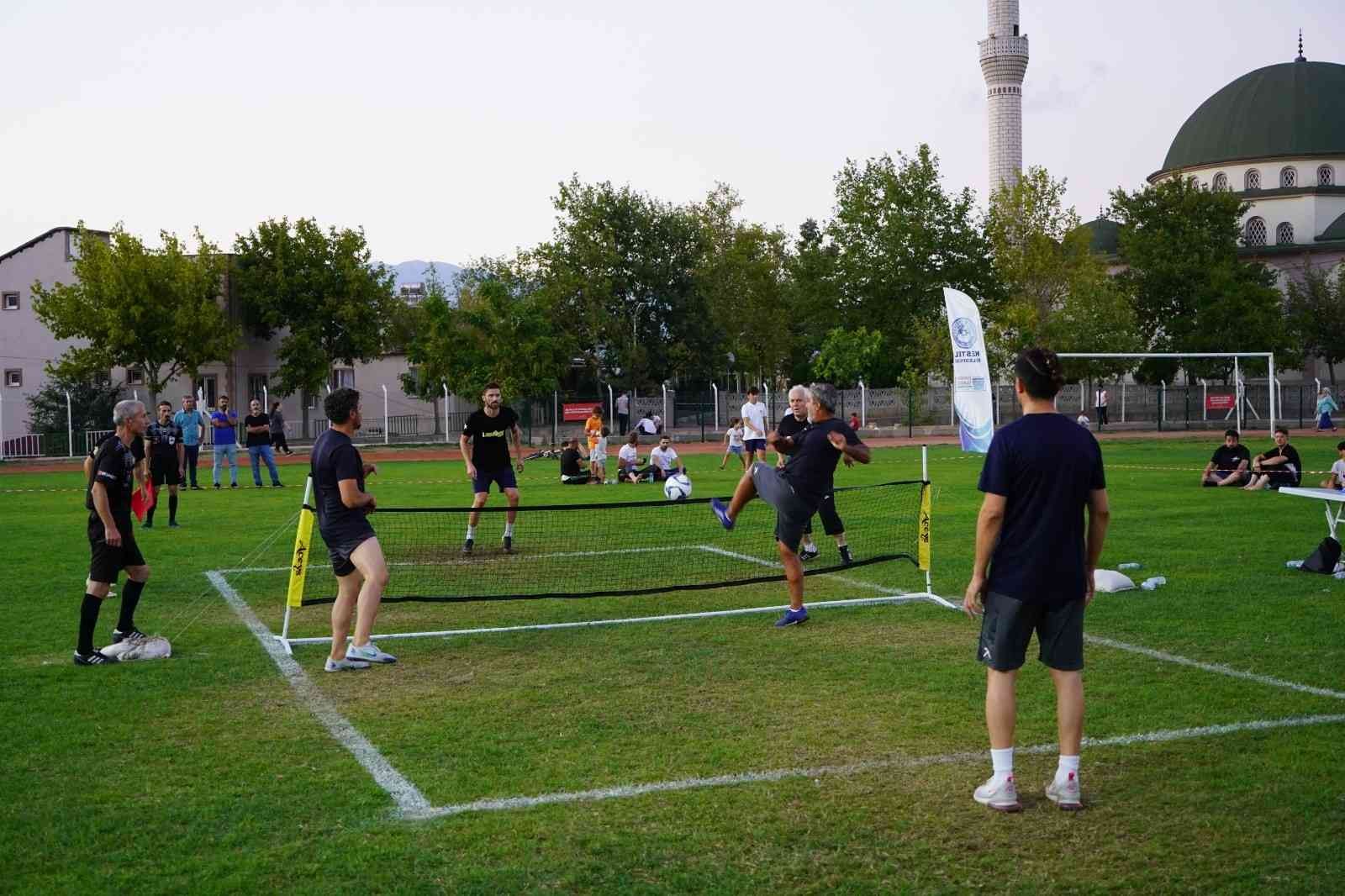 Kestel’de ayak tenisi heyecanı ödül töreniyle son buldu