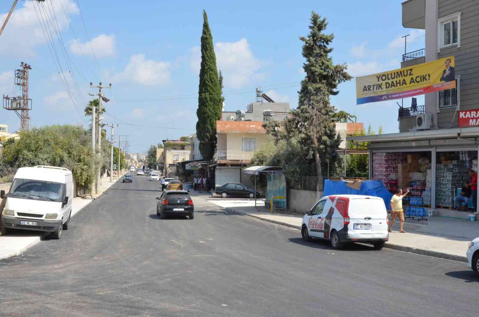 Mersin’de yol çalışmaları sürüyor