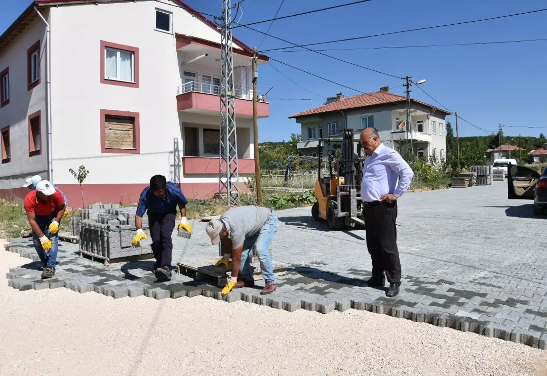 Doğanşehir’de asfalt ve parke çalışması
