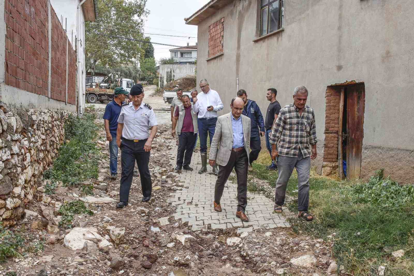 Başkan Özkan aşırı yağış sonrası sahada inceleme yaptı