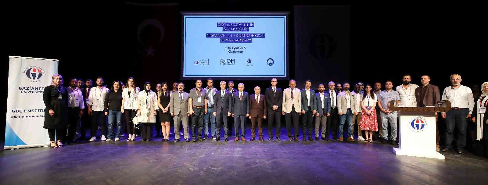GAÜN’de göç ve sosyal uyum yaz akademisi başladı