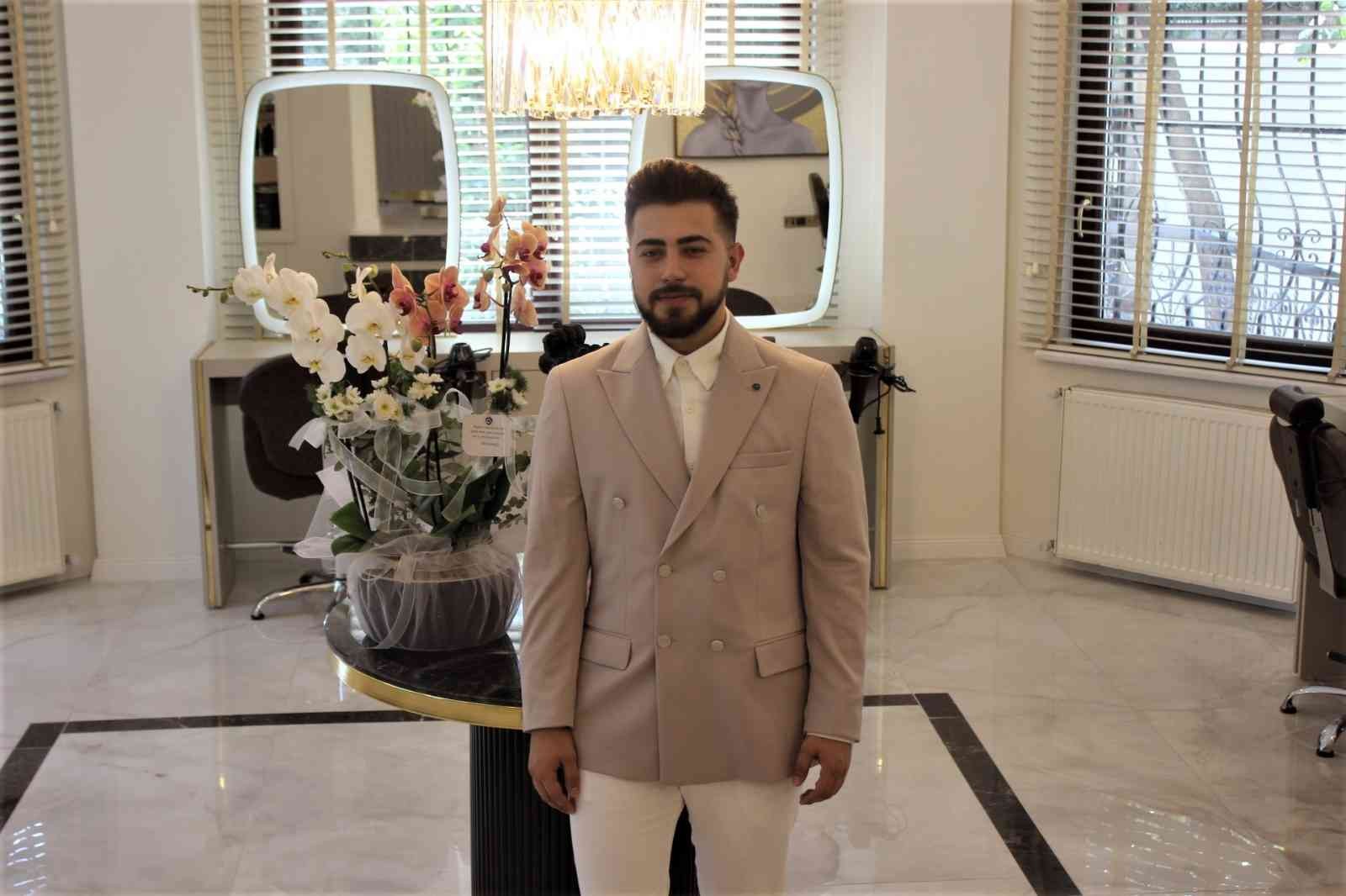17 yaşında patron, 22 yaşında şirket sahibi oldu