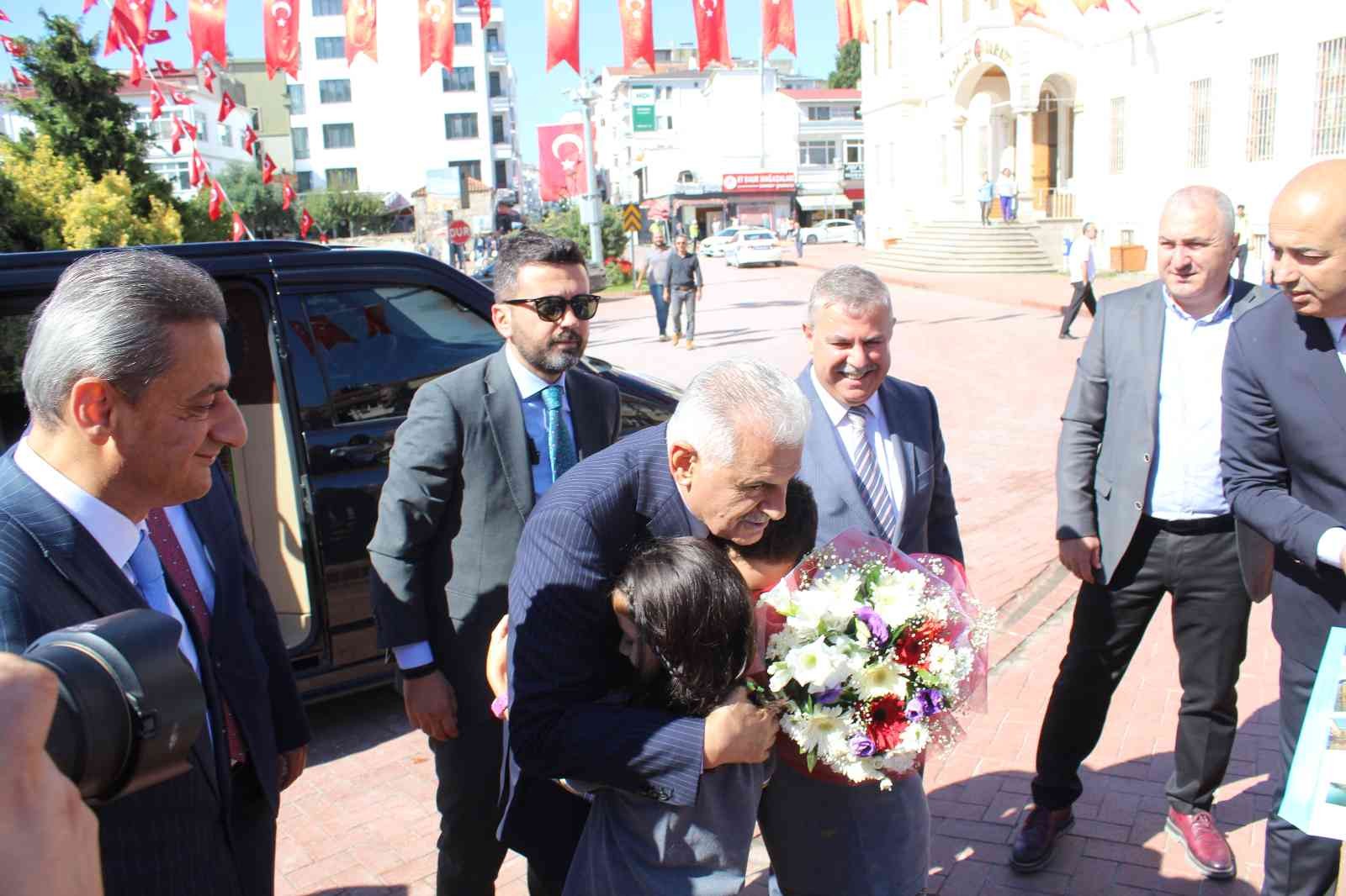 Binali Yıldırım: “20 yıl boyunca hayata AK Parti’yle gözlerini açanların kıyaslayacağı başka bir iktidar yok”