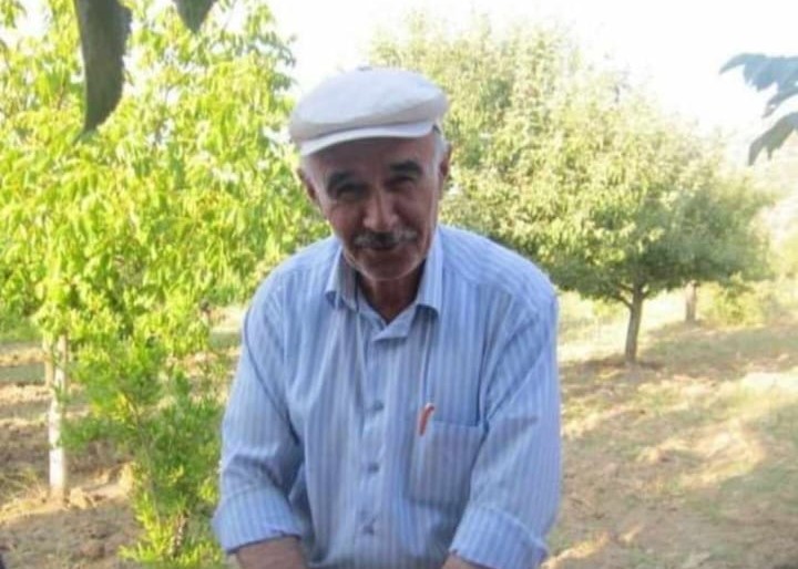 Koku üzerine eve gelen polis 72 yaşındaki adamı ölü buldu