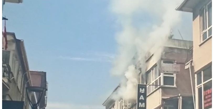 Ankara’da korkutan depo yangını