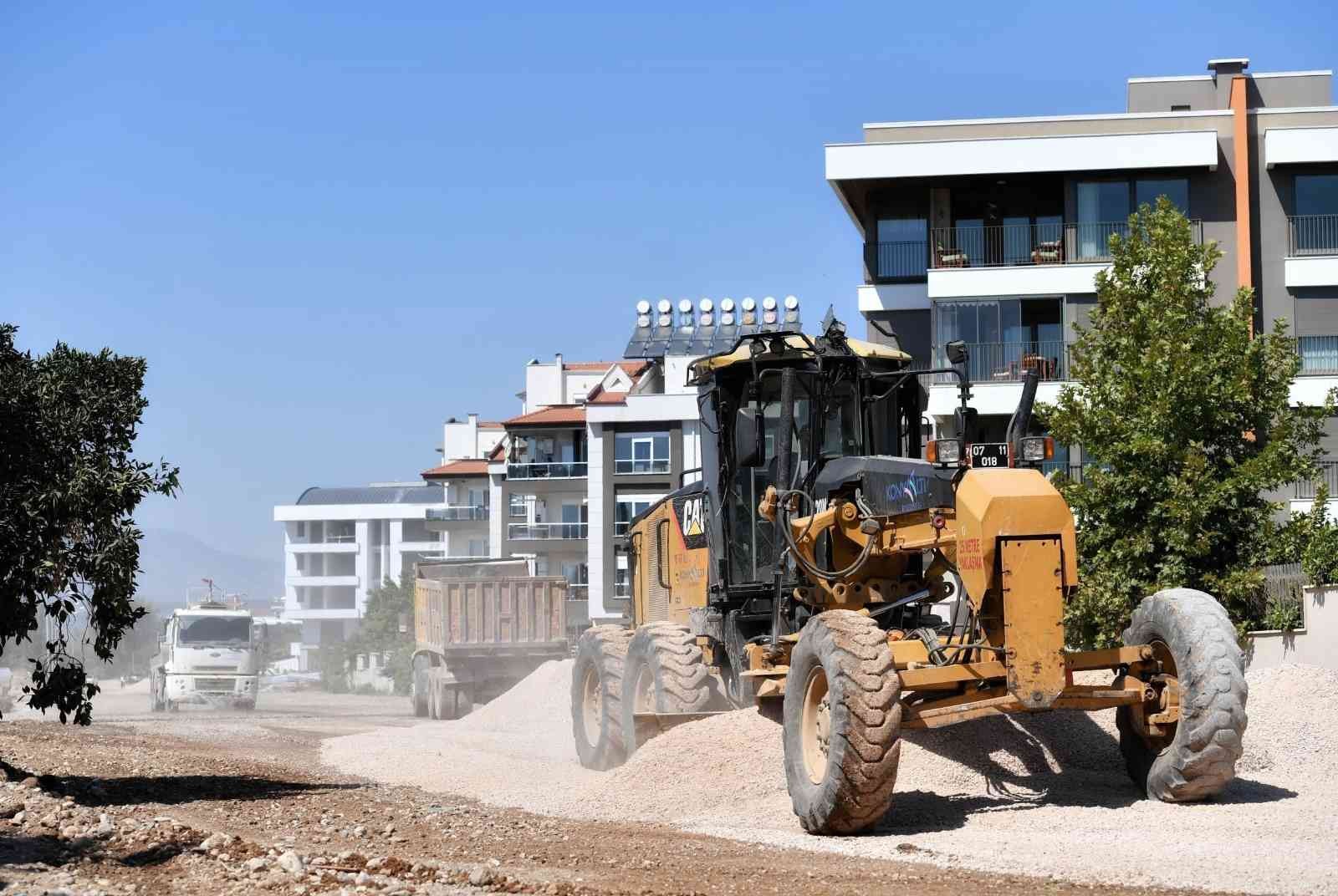 Konyaaltı’nda merkezden kırsala ulaşım seferberliği