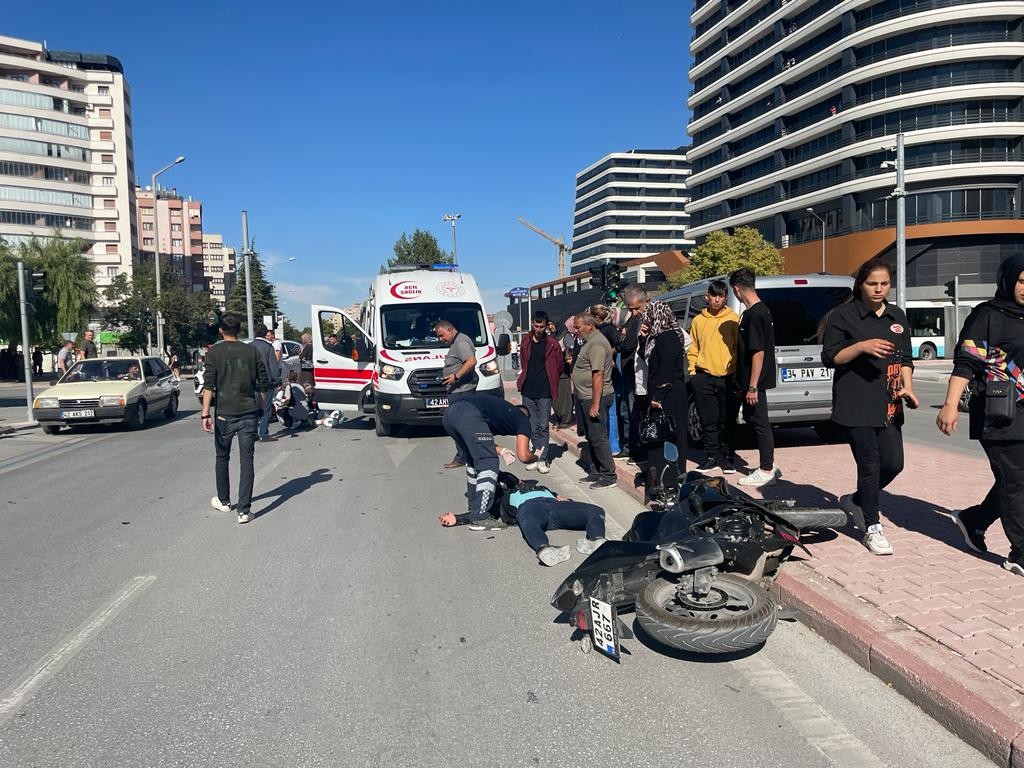 Konya’da motosikletler çarpıştı: 2 yaralı