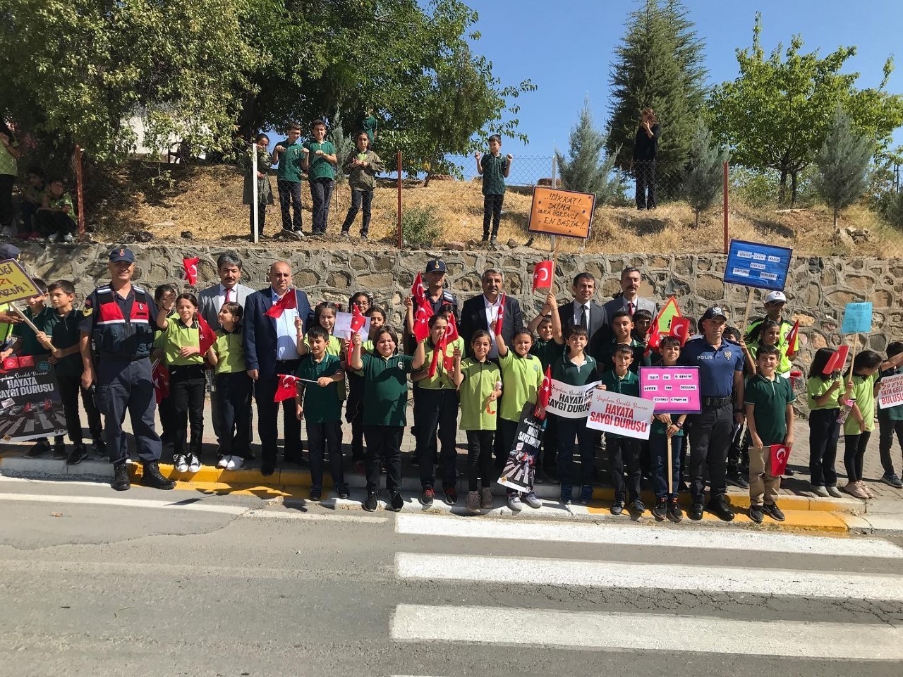Arapgir’de yaya geçitlerinde farkındalık çalışması