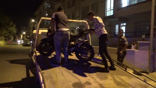 Kilis’te otomobil ile motosiklet çarpıştı: 2 yaralı