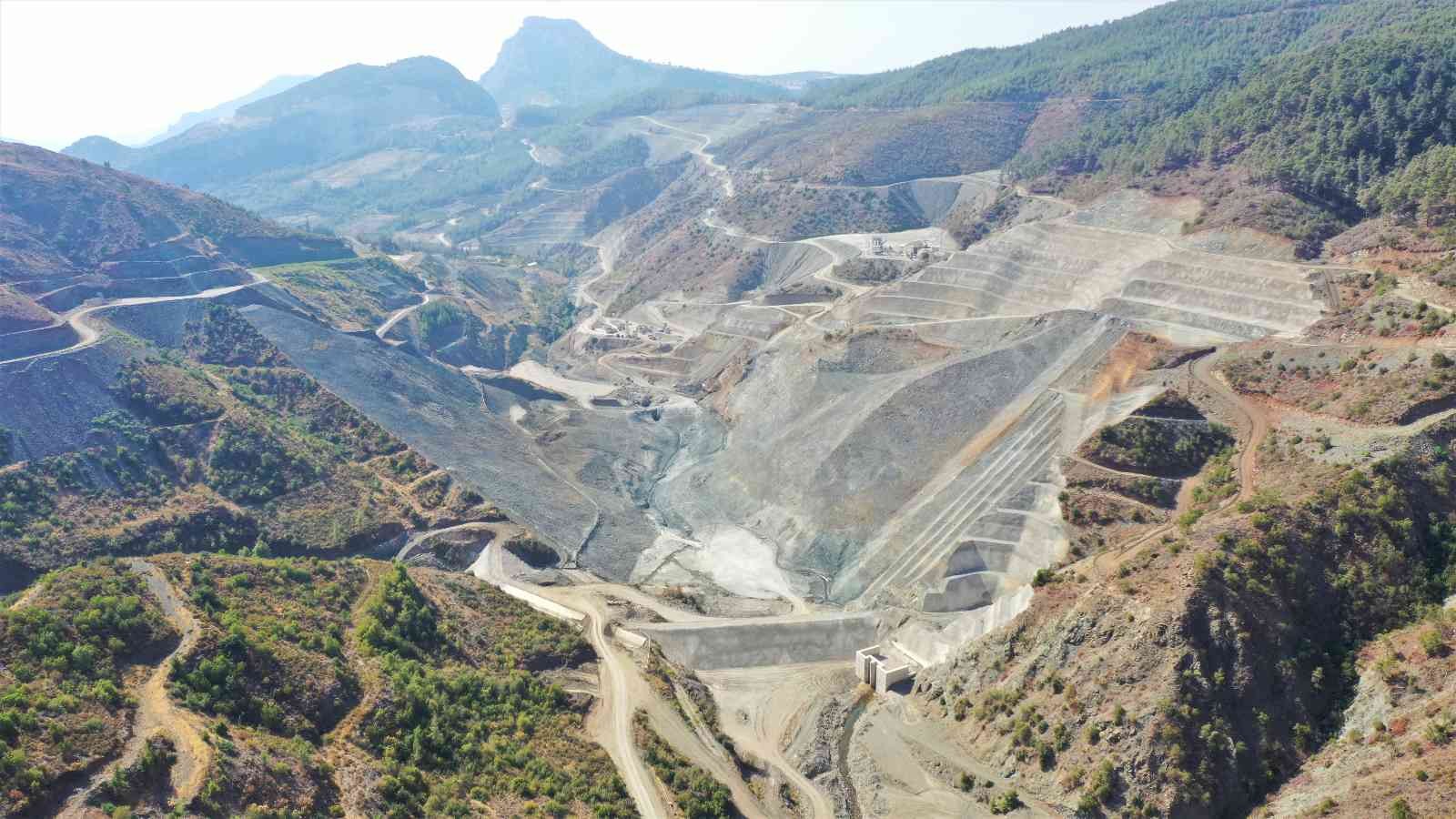 Mersin Değirmençay Barajı’nda gövde dolgusuna başlandı