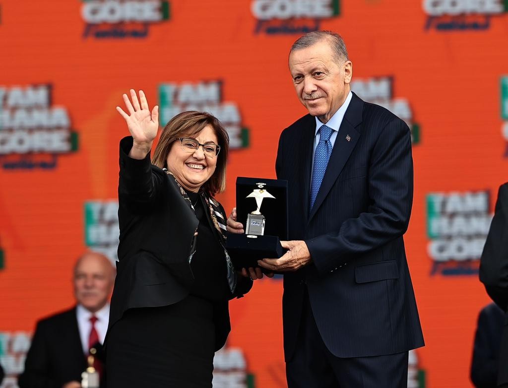 Genç Gaziantep Mobil uygulamasına Cumhurbaşkanı’ndan ödül aldı